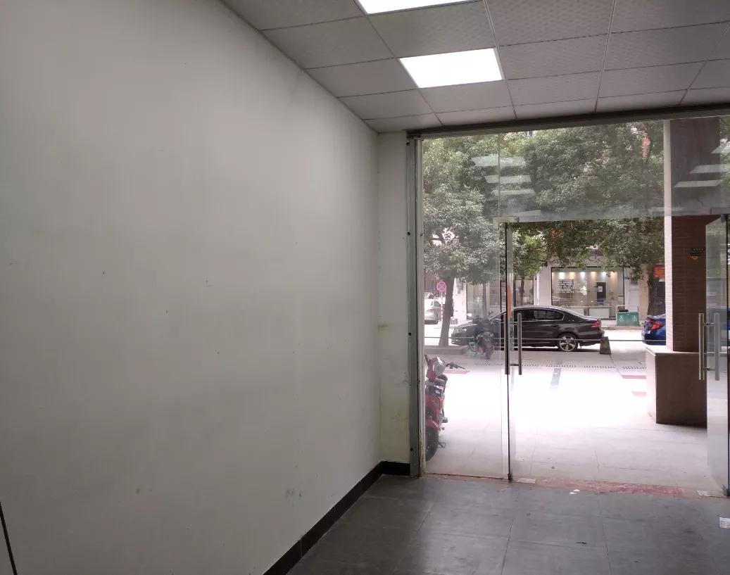 愉悦宝贝广东东莞厚街店选址成功，店面装修进行中