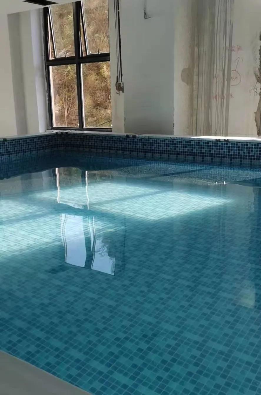 愉悦宝贝重庆亲子游泳俱乐部门店装修进入收尾阶段,设备入场